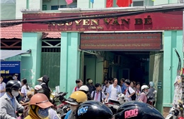 TP Hồ Chí Minh: Phụ huynh tất tả đón con vì trường chưa thực hiện học bán trú