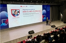 Giao lưu và ra mắt sách &#39;Hồi ức đến tương lai&#39; của Giáo sư Trần Văn Thọ