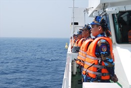 Trách nhiệm và chế độ, chính sách đối với cơ quan, tổ chức, cá nhân giúp đỡ Cảnh sát biển