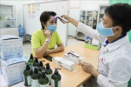 Ngày 3/5, Việt Nam ghi nhận thêm một trường hợp mắc COVID-19; bảo vệ trẻ em và phụ nữ trong khu cách ly