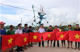 Bộ Tư lệnh Vùng Cảnh sát biển 4 đồng hành với ngư dân Kiên Giang
