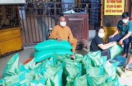 Phật giáo Việt Nam đoàn kết chung tay giúp đỡ nhân dân vượt qua đại dịch COVID-19