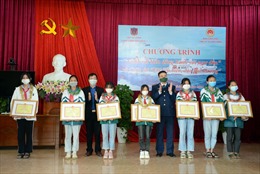Cảnh sát biển tổ chức cuộc thi ‘Em yêu biển, đảo quê hương’ tại Quảng Ninh