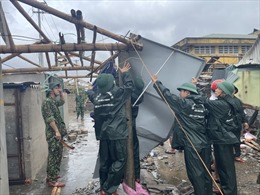 Bộ đội Biên phòng triển khai giúp dân khắc phục hậu quả của bão Noru