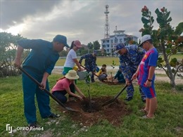 Huyện đảo Trường Sa hưởng ứng Tết trồng cây đầu năm mới 