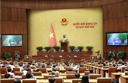 Ngày 31/10, Quốc hội thảo luận ở hội trường về phát triển kinh tế - xã hội