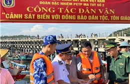 Cảnh sát biển đồng hành với đồng bào dân tộc, tôn giáo ở Nghi Quang