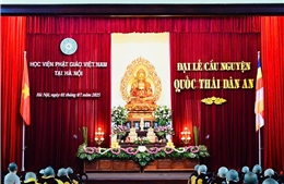 Đời sống tín ngưỡng, tôn giáo phát triển mạnh mẽ về quy mô và chiều sâu