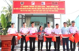 Hải quân trao nhà đồng đội cho gia đình quân nhân có hoàn cảnh khó khăn