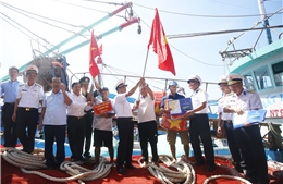 Bộ đội Hải quân là điểm tựa cho ngư dân vươn khơi bám biển