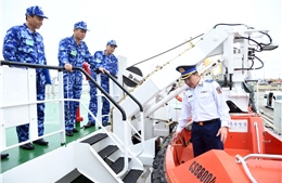 Tàu CSB 8004 chuẩn bị thực hiện công tác đối ngoại quốc phòng tại Nhật Bản