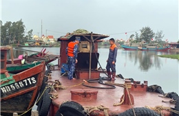 Cảnh sát biển tạm giữ tàu chở 12.000 lít dầu DO, lập chiến công đầu năm mới