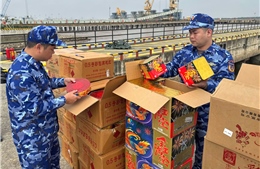 Cảnh sát biển bắt giữ vụ vận chuyển trái phép pháo nổ số lượng lớn trong ngày đầu năm mới
