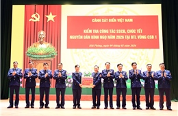 Cảnh sát biển Việt Nam kiểm tra công tác sẵn sàng chiến đấu và chuẩn bị Tết Nguyên đán