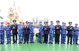 Tàu Cảnh sát biển xuất phát lên đường làm nhiệm vụ trực Tết Nguyên đán
