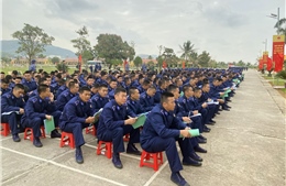 Giáo dục truyền thống cho chiến sĩ mới nhập ngũ 