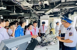 Lan tỏa tình yêu biển, đảo đến thế hệ trẻ tại Hải đoàn 32