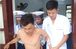 Giành lại sự sống cho ngư dân gặp nạn do lặn sâu