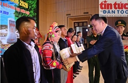 Những 'ngọn hải đăng'  bản làng nơi biên cương