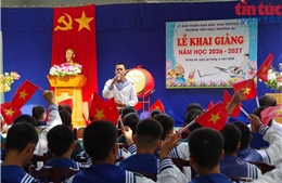 Rộn ràng ngày khai giảng năm học mới ở Đặc khu Trường Sa