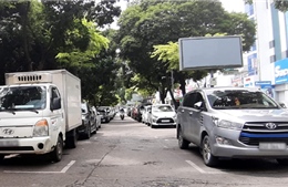 Tìm giải pháp phát triển bãi đỗ xe tại TP Hồ Chí Minh