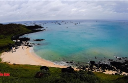 Phát triển du lịch đảo Phú Quý theo hướng xanh, bền vững