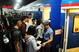 Đường sắt Sài Gòn giảm 50% giá vé cho 5.000 hành khách đi tàu