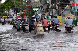 TP Hồ Chí Minh: Vẫn còn cảnh &#39;cứ mưa là ngập&#39;