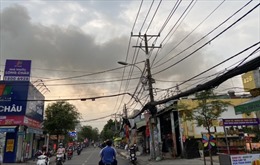 Cháy lớn phim trường ở Quận 12, TP Hồ Chí Minh