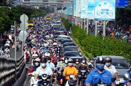 TP Hồ Chí Minh: Giao thông ùn ứ trở lại trong sáng đầu tuần