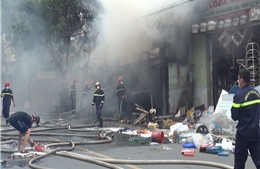 Cháy rụi cửa hàng điện gia dụng tại TP Hồ Chí Minh 