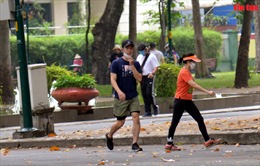 TP Hồ Chí Minh: Nhiều người dân ‘quên’ đeo khẩu trang nơi công cộng