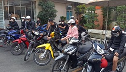 CSGT TP Hồ Chí Minh bắt nhóm ‘quái xế’ đua xe, phát hiện nhiều người mắc COVID-19