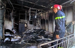 TP Hồ Chí Minh: 11 người mắc kẹt bên trong đám cháy tại tiệm bánh  