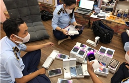 TP Hồ Chí Minh: Tạm giữ 42 chiếc iPhone 14 không hoá đơn chứng từ