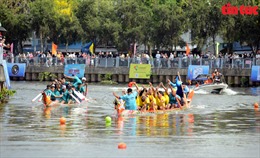 Sôi nổi lễ hội đua ghe ngo trên kênh Nhiêu Lộc – Thị Nghè, TP Hồ Chí Minh