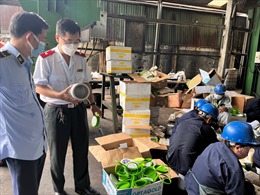 TP Hồ Chí Minh: Tiêu hủy 900 sản phẩm không rõ nguồn gốc