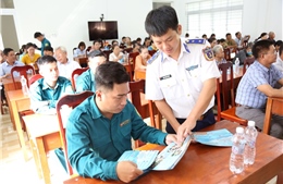 Cảnh sát biển Việt Nam tuyên truyền biển, đảo và chống khai thác IUU