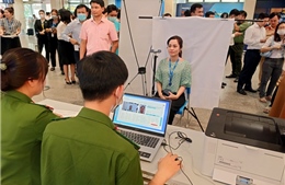 TP Hồ Chí Minh: Cấp tài khoản định danh điện tử mức 2 tại sân bay Tân Sơn Nhất