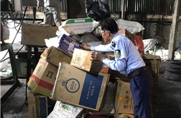 TP Hồ Chí Minh: Tiêu hủy hơn 20.000 bao thuốc lá nhập lậu