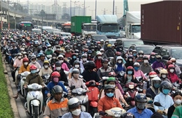 Kẹt xe nghiêm trọng khu cửa ngõ phía đông TP Hồ Chí Minh 