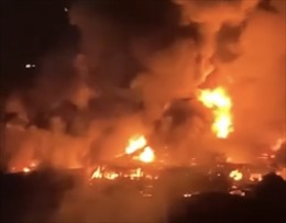 TP Hồ Chí Minh: Đang cháy lớn nhà xưởng ở Quận 7