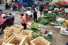 Chợ lá dong lâu đời nhất TP Hồ Chí Minh nhộn nhịp ngày cận Tết