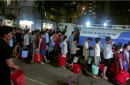TP Hồ Chí Minh: Cuộc sống cả nghìn cư dân bị đảo lộn do cúp nước