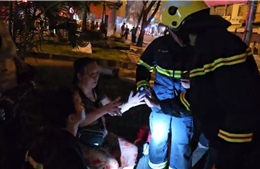 TP Hồ Chí Minh: Cháy nhà 2 tầng, một phụ nữ được cứu ra ngoài an toàn