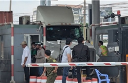 TP Hồ Chí Minh: Trạm BOT Phú Hữu &#39;hỗn loạn&#39; trong ngày đầu thu phí