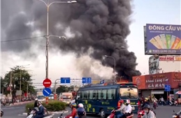 TP Hồ Chí Minh: Cháy lớn kho chứa đồ nhựa ở thành phố Thủ Đức