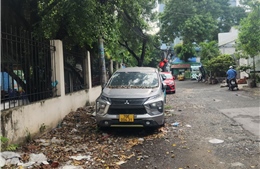 TP Hồ Chí Minh: Đã liên hệ được chủ xe ô tô 7 chỗ đậu bên đường cả năm tại Tân Phú