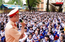 Kéo giảm tai nạn giao thông - Bài cuối: Xây dựng văn hoá giao thông từ mái trường