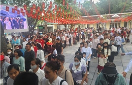 Hàng ngàn người dân xếp hàng vào Lăng viếng Chủ tịch Hồ Chí Minh sáng 3/9